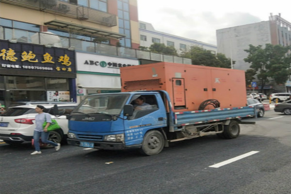 河源柴油發電機一天一個價，充電LED燈銷量大增